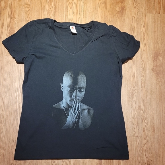 Tee-shirts - Picture 1 of 1